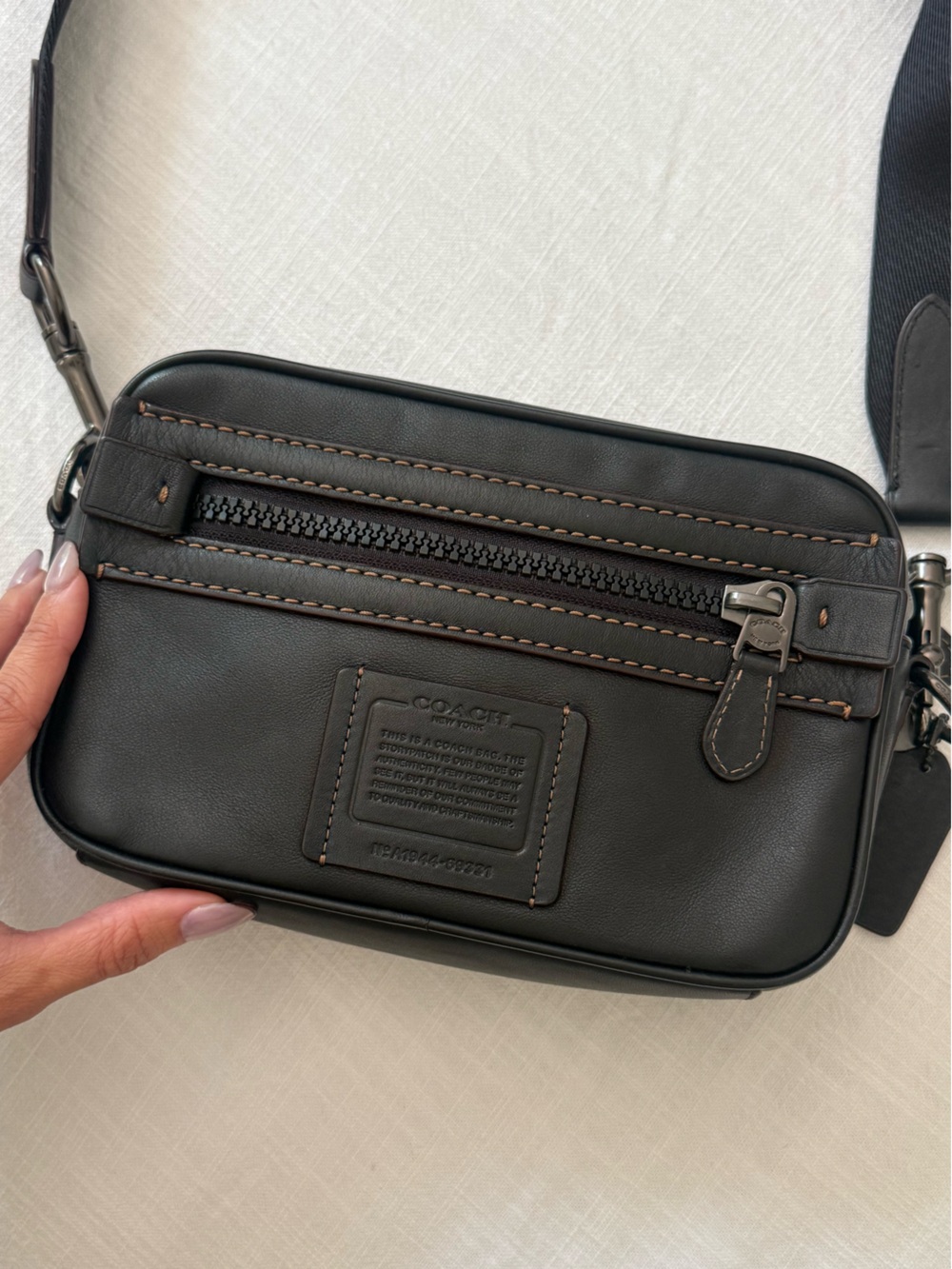 Coach Academy Crossbody Black Leather Camera Bag | men, women, unisex - Picture 5 of 17